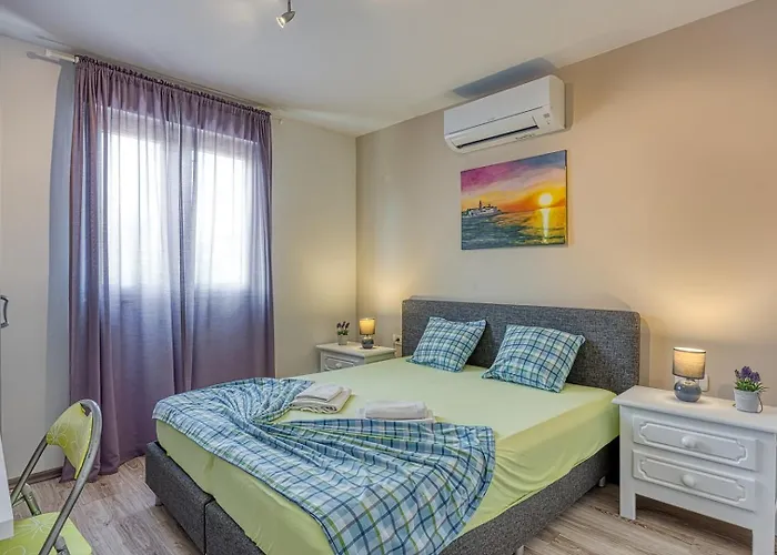 Frontera Croatia Porec